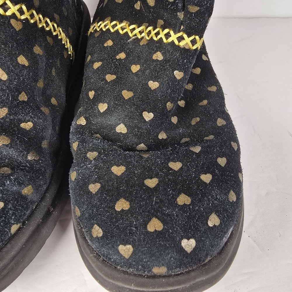 UGG I Heart Girls Black Suede Boots With Gold Hearts/Gold Rope Detail Size 3 - Picture 4 of 14